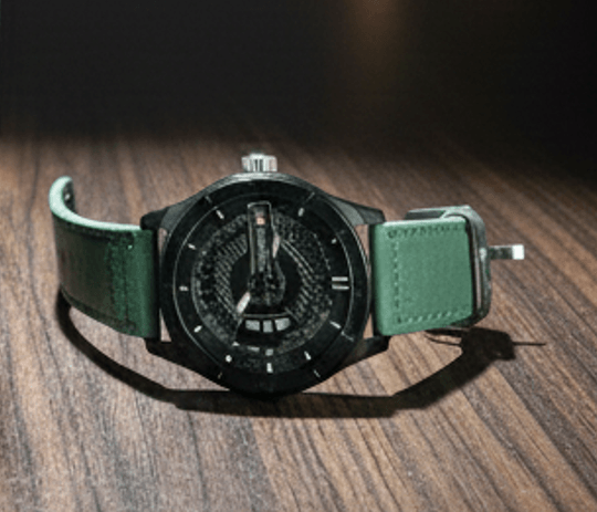 লেদার বেল্ট ঘড়ি